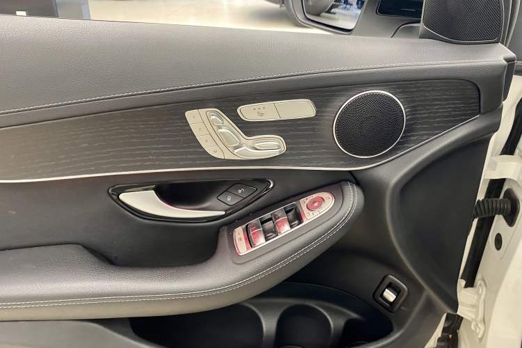 Used Mercedes-Benz GLC Coupe 2022 Refreshed GLC 300 4MATIC Coupe SUV