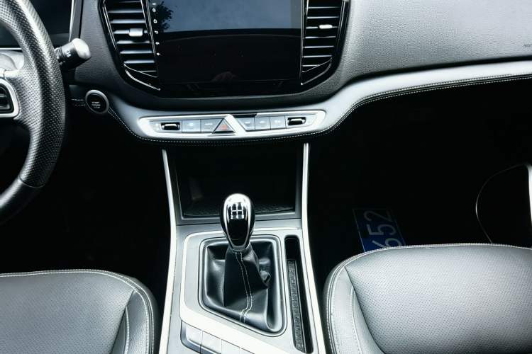 Used Geely Auto Vision X6 2018 1.8L Manual 4G Connect Luxury Edition