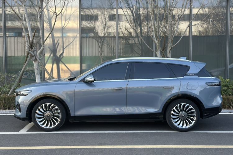 Used VOYAH FREE 2021 Four-Wheel Drive Standard All-Electric Exclusive Luxury Package