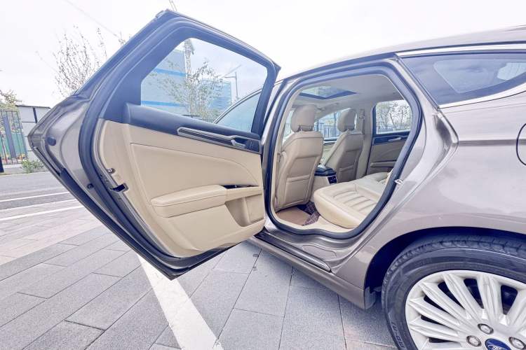 Used Ford Mondeo 2013 2.0L GTDi 200 Fashion Edition