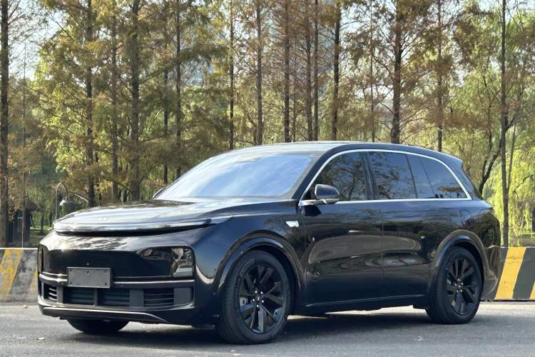 Used Li Auto L8 2023 Pro Model
