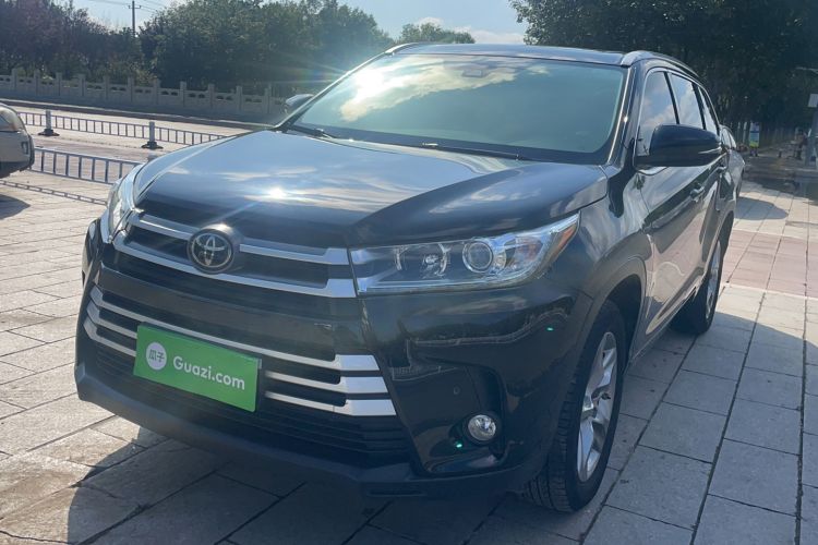 Used Toyota Highlander 2018 2.0T Four-Wheel Drive Luxury Version 7 Seats China VI Standard
