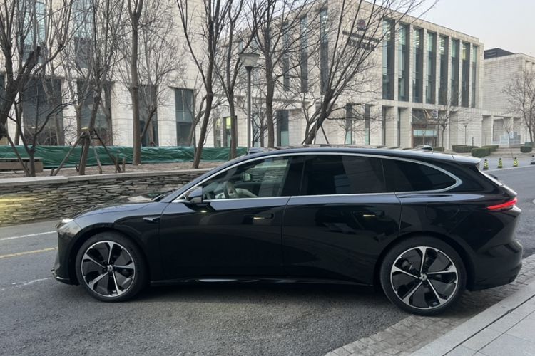 Used Nio ET5T 2025 75 kWh Touring
