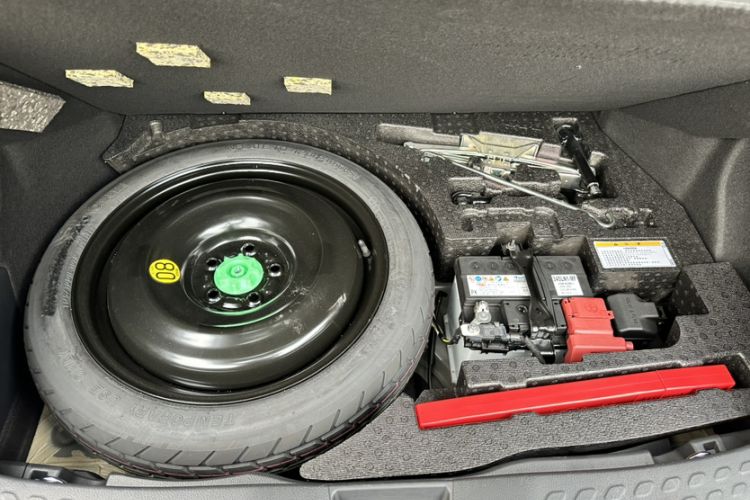 Used Toyota IZOA 2021 Dual-Motor 2.0L Yixuan Edition
