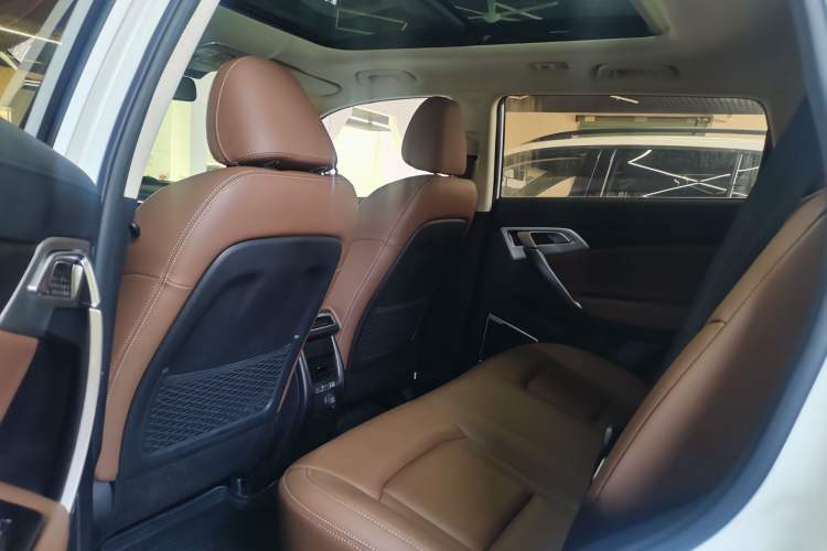 Used Geely Auto Emgrand X7 Sport 2016 1.8TD Automatic ZhiZun Version
