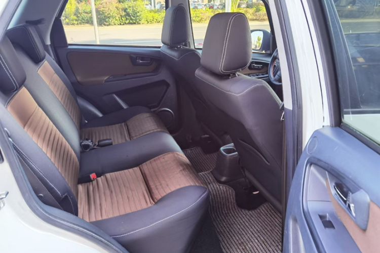 Used Suzuki SX4 2013 1.6L Manual CoolRide Model
