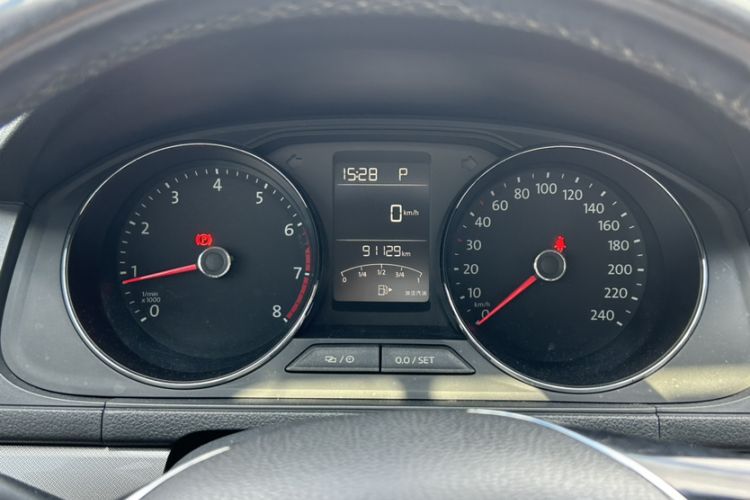 Used Volkswagen Lavida 2015 230TSI DSG Comfort Edition
