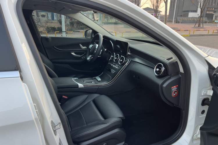 Used Mercedes-Benz C-Class 2020 Restyled C 200 L Fashion Edition Sport Version
