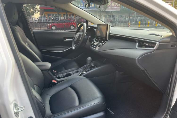 Used Toyota Corolla 2021 Dual-Motor 1.8L E-CVT Elite Edition
