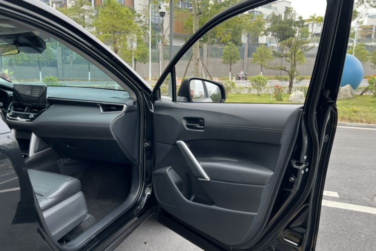 Used Toyota FRONTLANDER 2024 2.0L Smart Electric Hybrid Dual-Engine Leading Edition