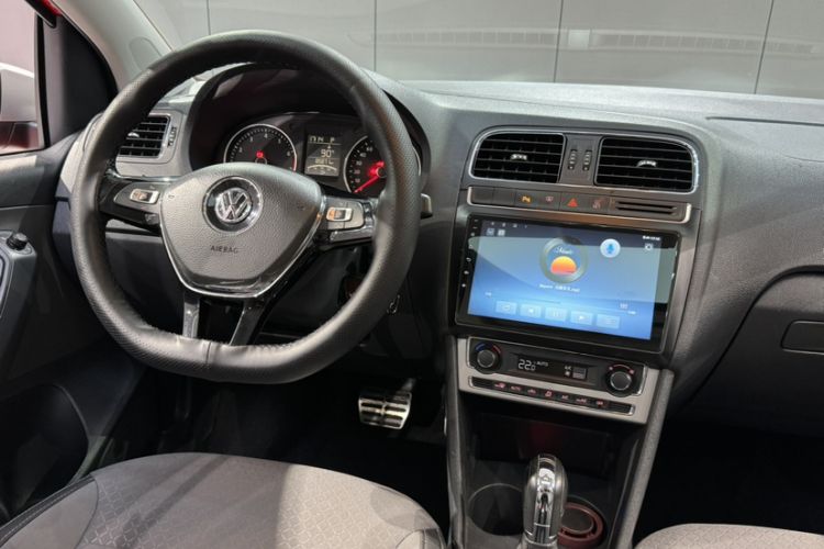 Used Volkswagen Polo 2014 1.6L Cross Polo Automatic
