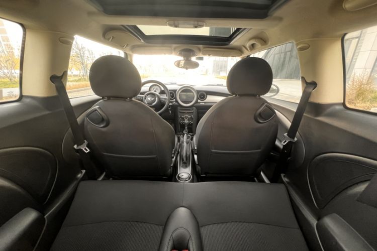 Used  MINI 2011 1.6L COOPER Fun
