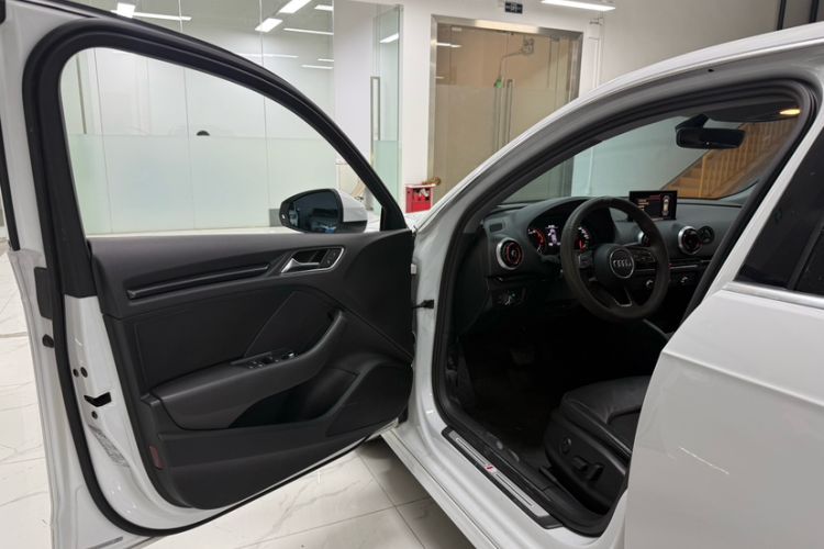 Used Audi A3 2019 Sportback 35 TFSI Fashion Edition China VI Emission Standard