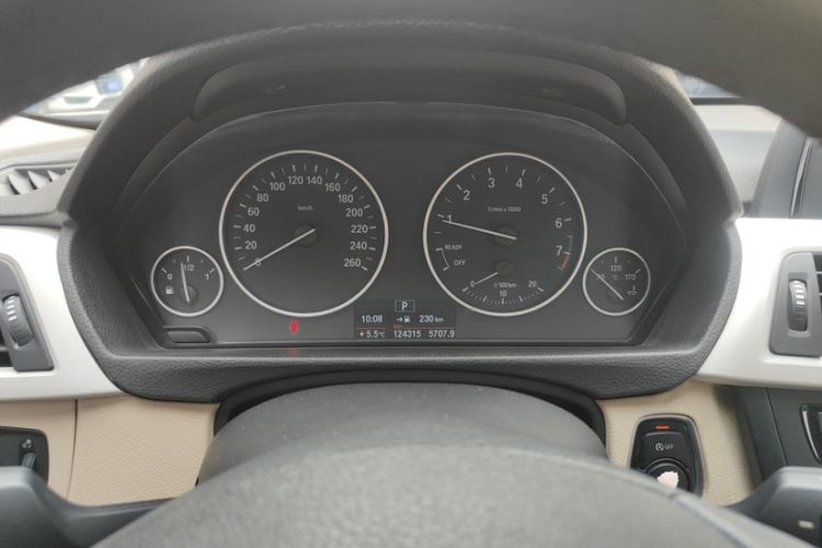 Used BMW 3 Series 2014 320i Sport Edition
