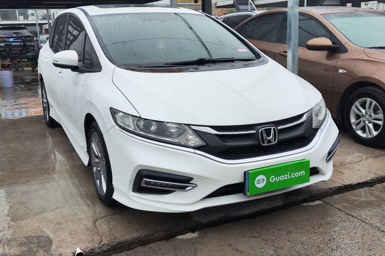 Used Honda Jade 2017 1.8L automatic Comfort version 5 seats