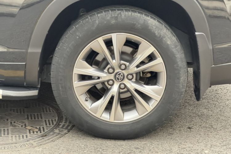 Used Toyota Highlander 2018 2.0T Four-Wheel Drive Elite Edition 7 Seats China VI Standard
