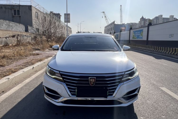 Used Roewe i6 New Energy 2017 45T Hybrid Connect & Smart Enjoyment Edition
