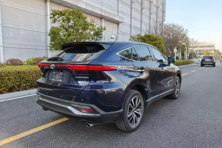 Used Toyota Harrier 2022 2.0L CVT Two-Wheel Drive Entry Version