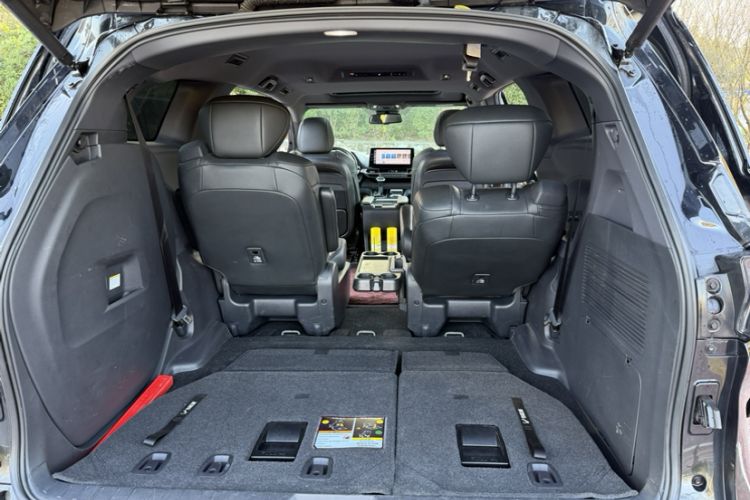 Used Toyota Sienna 2021 2.5L Hybrid Premium Edition
