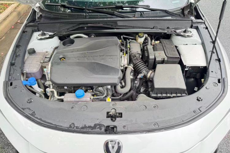 Used Changan UNI-V 2024 1.5T Prestige Sport Edition
