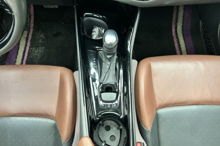 Used Toyota IZOA 2021 Dual-Motor 2.0L Yixuan Edition
