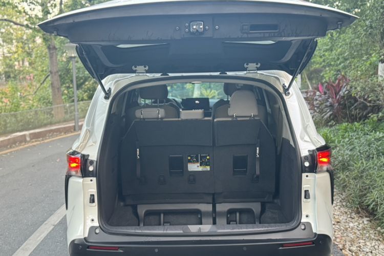 Used Toyota Sienna 2024 2.5L Hybrid Comfort Edition
