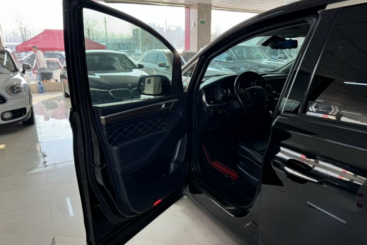 Used GAC Trumpchi M8 2020 390T Deluxe Edition
