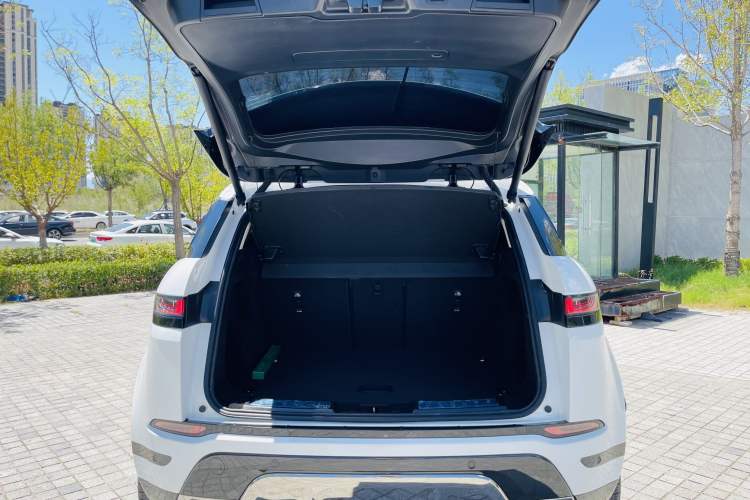 Used Land Rover Range Rover Evoque 2022 Aurora L 249 PS R-Dynamic Luxury Edition
