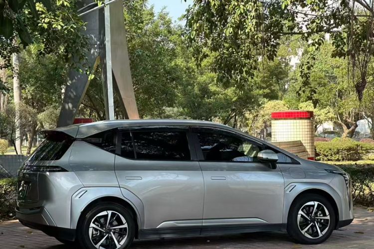 Used AION Y 2023 Plus 610 Smart Edition Ternary Lithium
