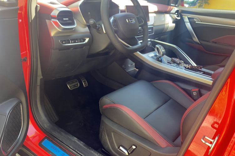 Used Geely Auto Coolray 2019 Sport Model 260T DCT Battle China V Standard
