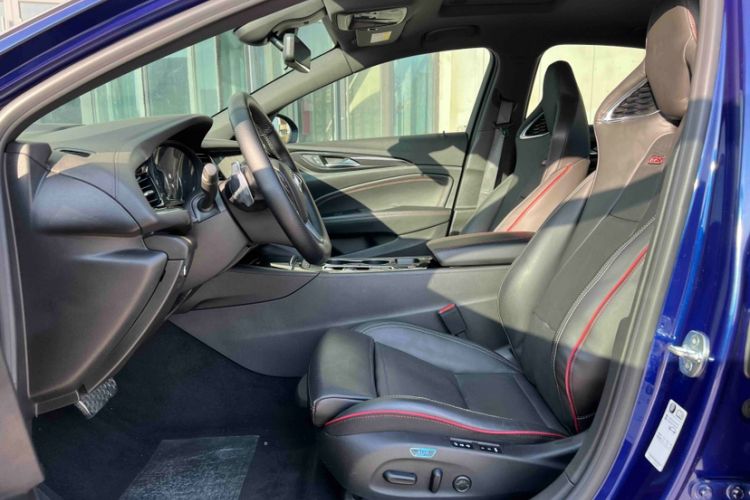 Used Buick Regal 2020 GS 28T Prestige Model
