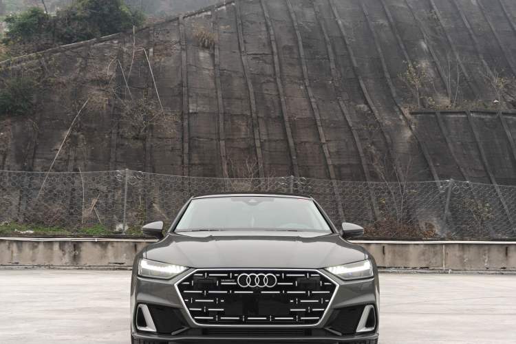 Used Audi A7L 2024 45TFSI quattro S-line Visionary Edition Flow Crystal Package