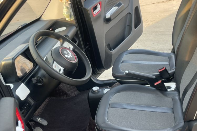 Used Wuling Hongguang MINIEV 2022 GAMEBOY 300km Enthusiast Model with Lithium Iron Phosphate