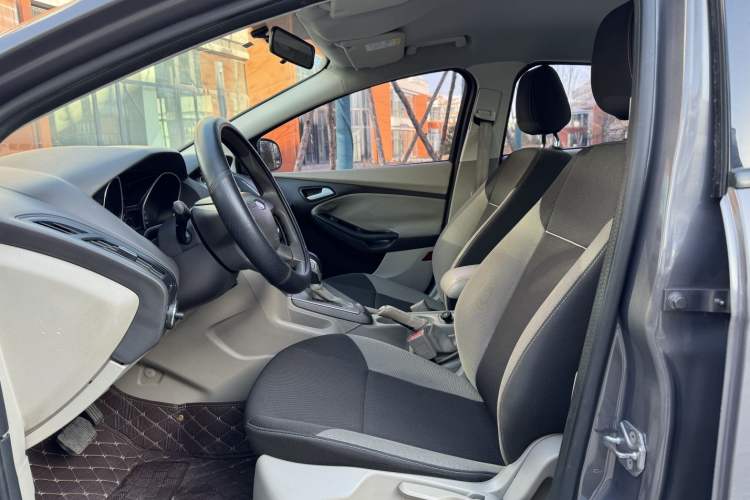 Used Ford Focus 2012 Sedan 1.6L Automatic Comfort Model