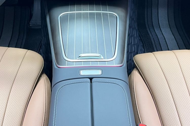 Used Mercedes-Benz E-Class 2025 E 300 L Luxury Model