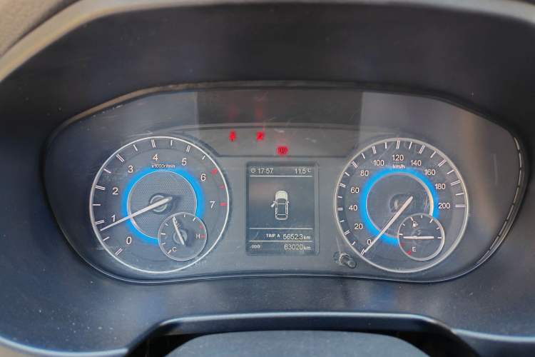 Used Dongfeng Fengon S560 2018 1.8L Manual Urban Model 7 Seats