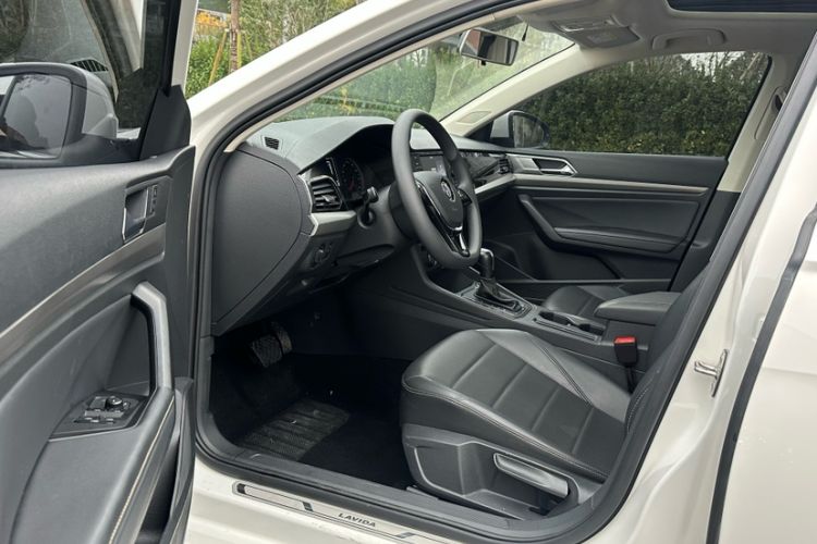 Used Volkswagen Lavida 2019 1.5L Automatic Comfort Edition China VI Standard
