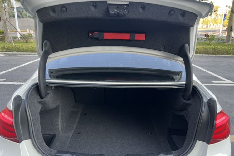 Used BMW 3 Series 2019 320Li Fashion Model
