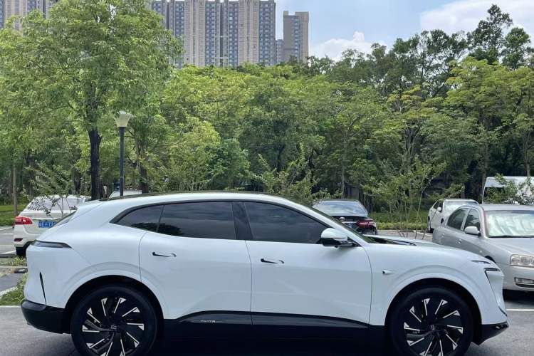 Used  07 2024 Pro+ All-Electric Version