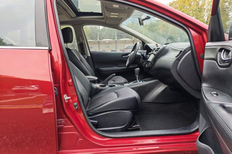 Used Nissan Tiida 2014 1.6L CVT Smart Model
