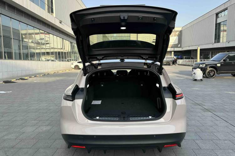 Used Nio ET5T 2024 75kWh Touring
