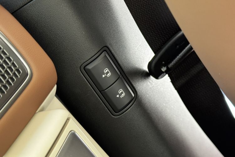 Used BYD Xia 2025 DM-i 1.5T 180km Excellence Model
