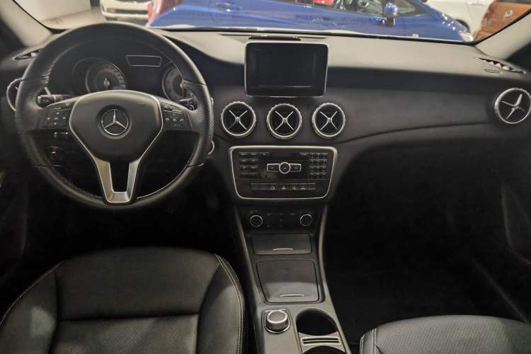 Used Mercedes-Benz GLA 2015 GLA 200 Sport Edition
