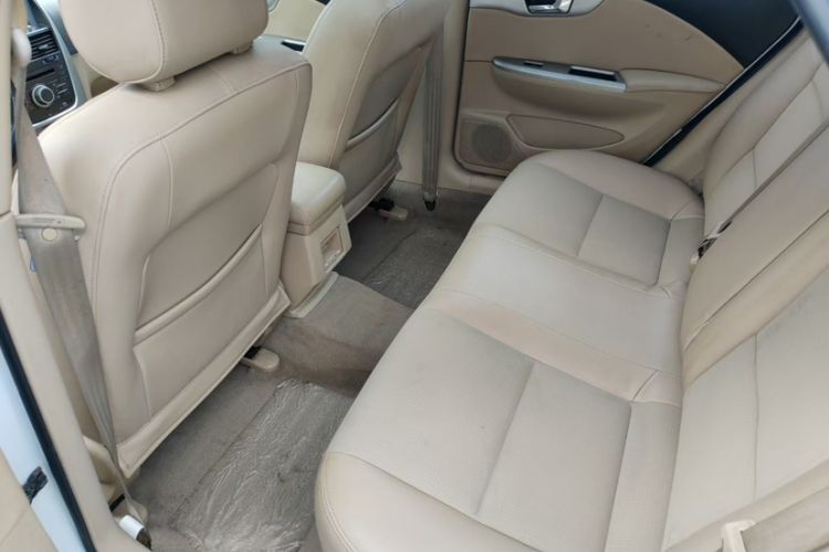 Used Buick Excelle 2013 1.5L Manual Classic Model
