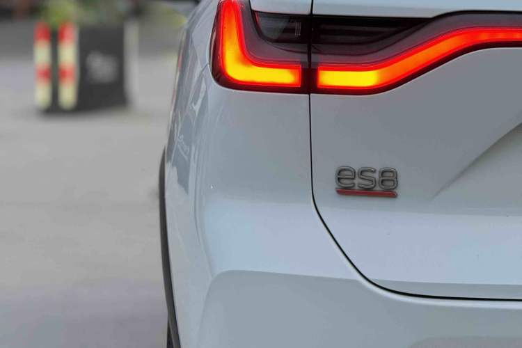 Used Nio ES8 2020 415 km Range 6-Seater Version
