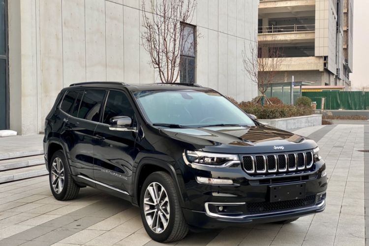 Used  Grand Commander 2018 2.0T Four-Wheel Drive Enjoyment Edition China VI
