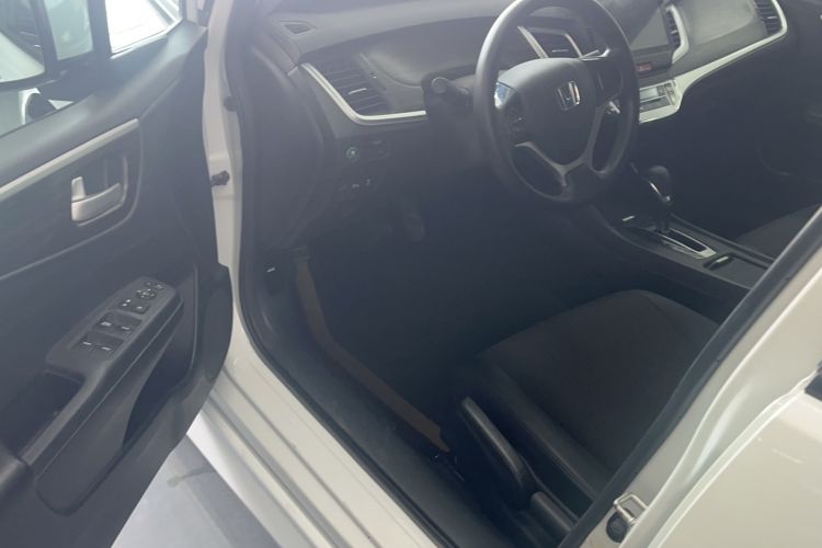 Used Honda Jade 2017 1.8L automatic Comfort version 5 seats