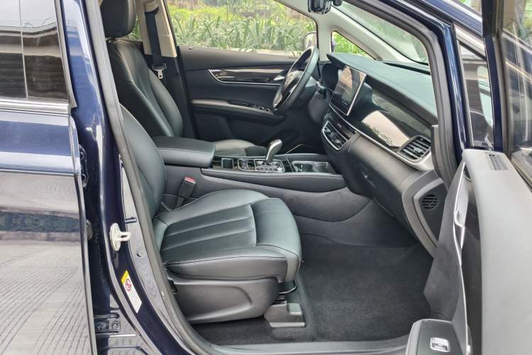 Used BYD Song MAX 2019 1.5T Automatic Smart Connect Ruiyi Sunroof Model 7 Seats China VI Standard
