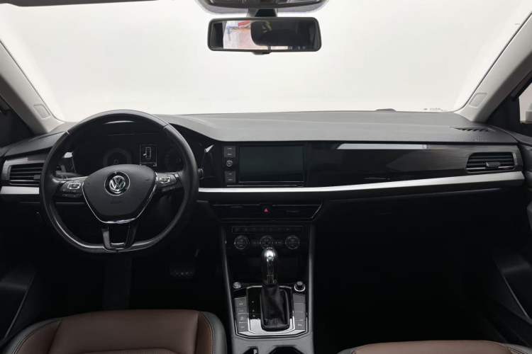 Used Volkswagen Lavida 2019 Hatchback 280TSI DSG Luxury Edition China VI