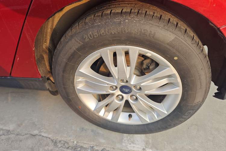 Used Ford Focus 2012 Hatchback 1.6L Automatic Comfort Model
